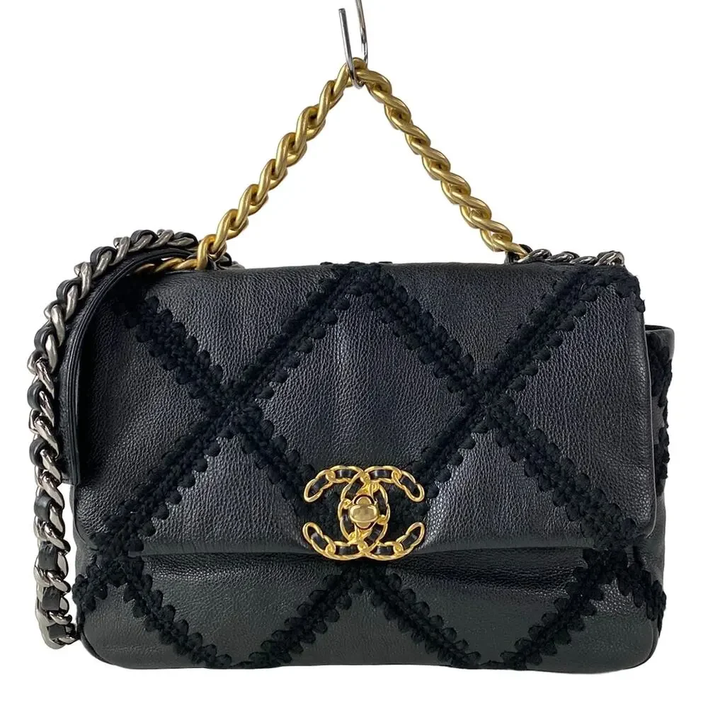 Chanel 19 Shoulder Bag AS1160